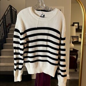 GAP Striped Crew Neck Sweater in Black and White